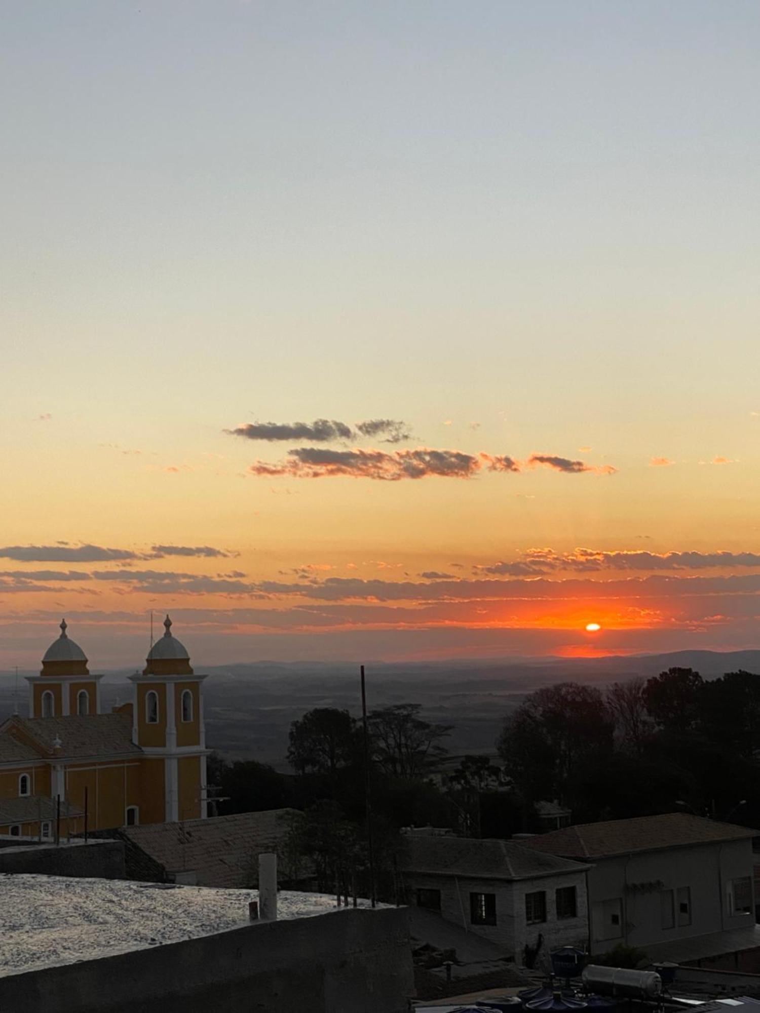 فيلا Kitnet Por Do Sol São Tomé das Letras المظهر الخارجي الصورة